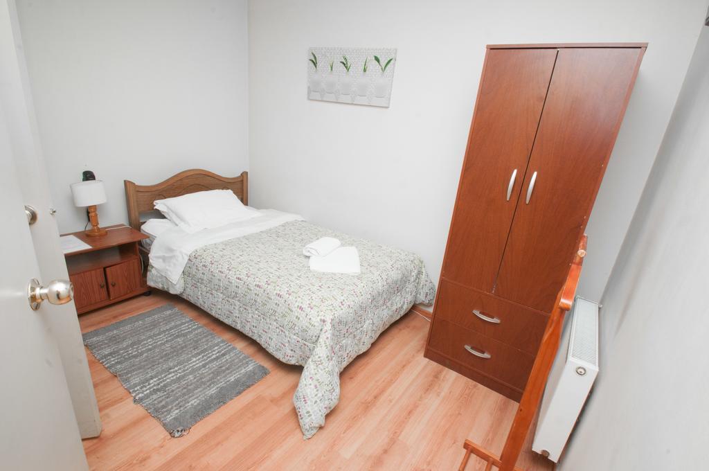 Hostal Y Departamentos Alcalaテムコ 部屋 写真