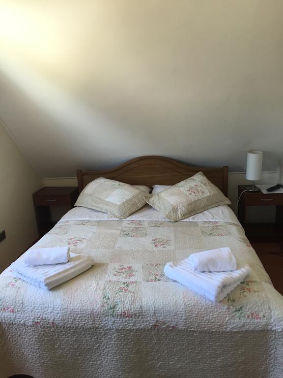 Hostal Y Departamentos Alcalaテムコ エクステリア 写真
