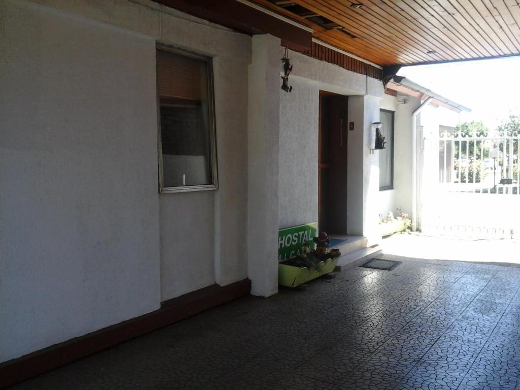 Hostal Y Departamentos Alcalaテムコ エクステリア 写真